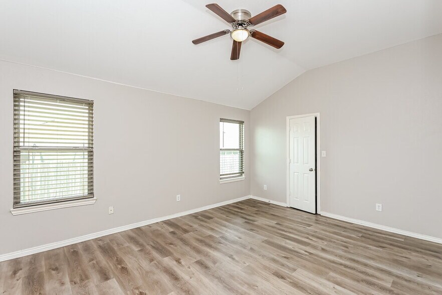 Building Photo - 9324 Cynthia Ct