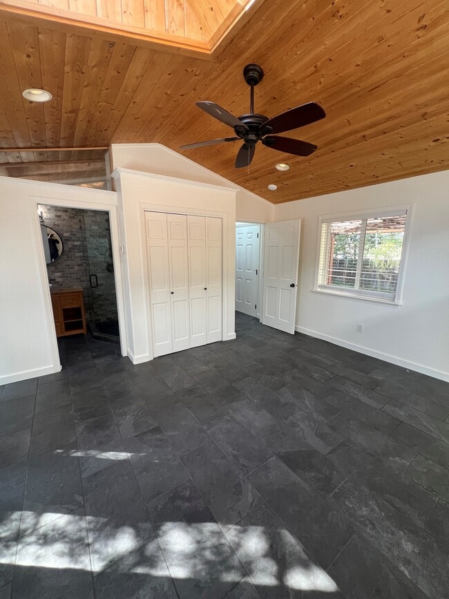 Master Bedroom - 1252 NW Milwaukee Ave