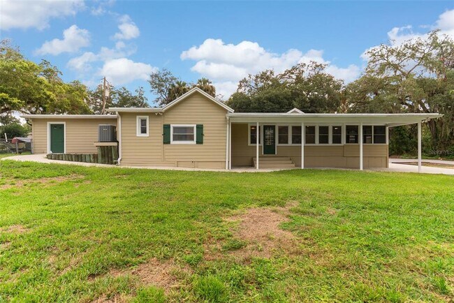 Building Photo - 10519 Bridgewood Dr
