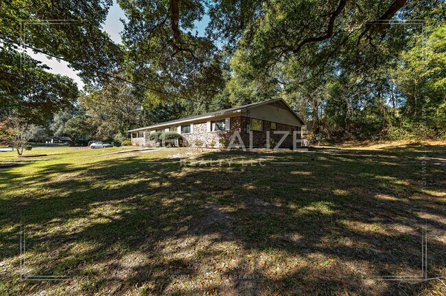 Building Photo - HALF-DEPOSIT SPECIAL! Spacious 4-Bed 2-Bath Brick Home in West Mobile