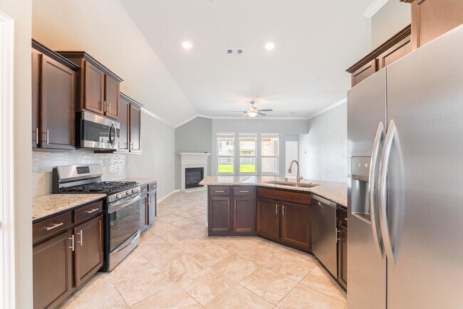 Building Photo - 4583 New Country Dr