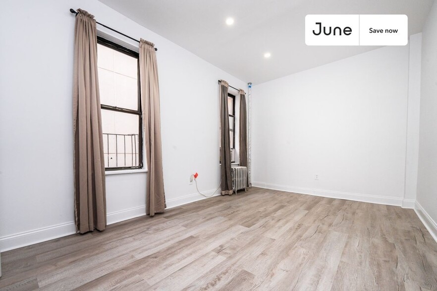 Building Photo - 23 E 109th St