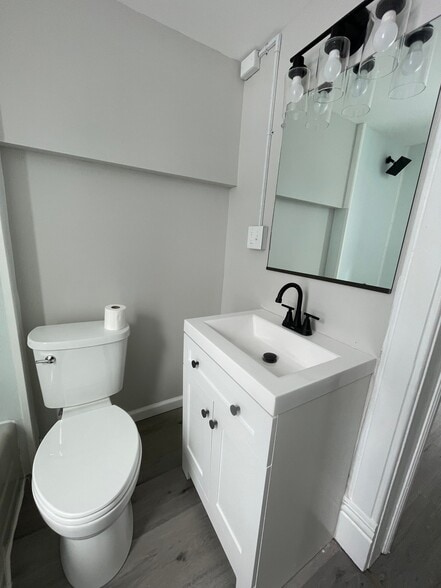 Building Photo - 29 Walnut St