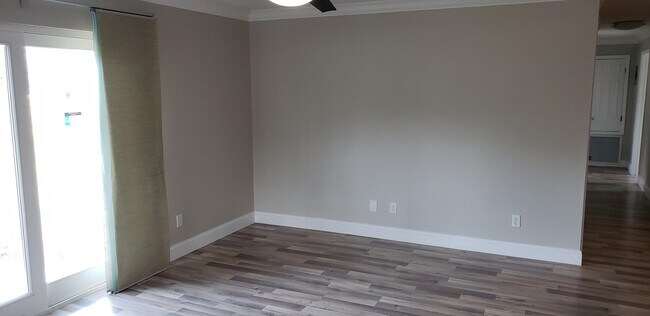 Building Photo - 1511 Grayson Dr