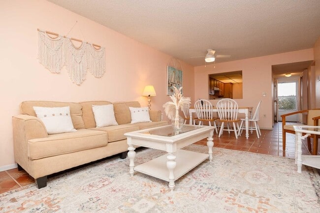 Building Photo - 4 Ocean Trace Rd