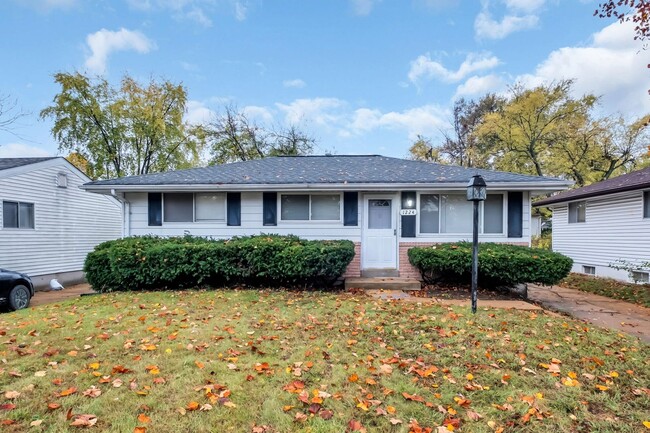 Building Photo - Charming 3-Bedroom Home in St. Louis  Sect...