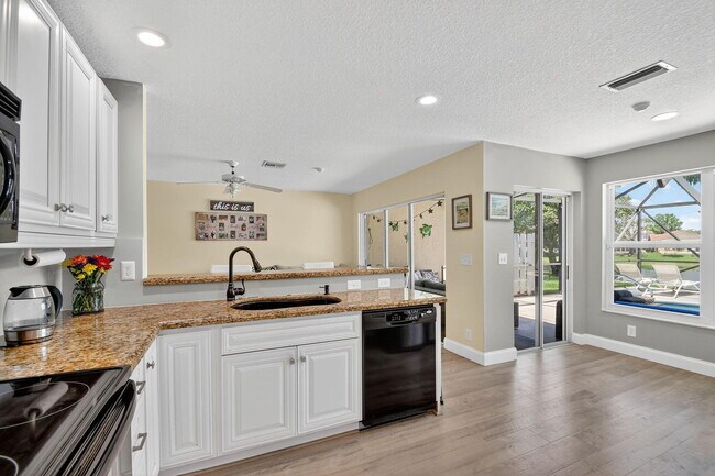 Building Photo - 7362 Ashley Shores Cir