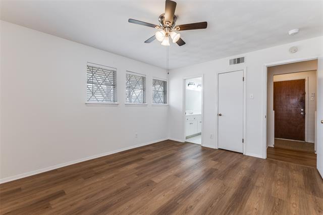 Building Photo - 10535 Chesterton Dr