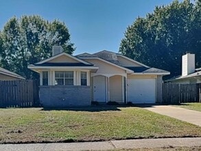 Building Photo - 9203 Rippling Fields Dr