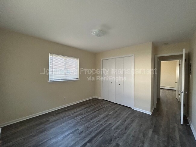 Building Photo - 143 Exchange St SE