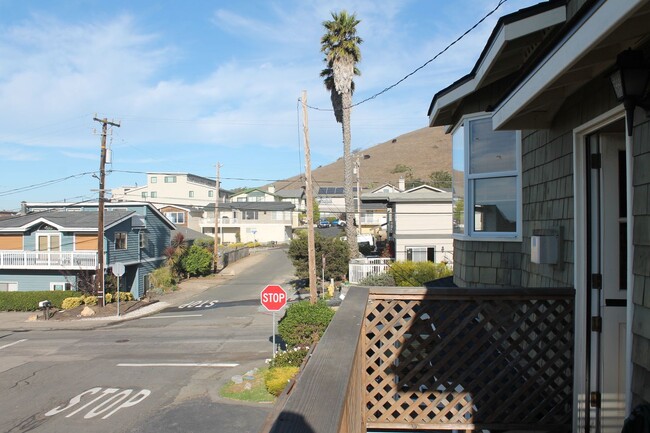 Building Photo - Family home in North Morro Bay