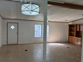 Building Photo - 4-Bedroom Home for Lease | Benton, LA 7100...