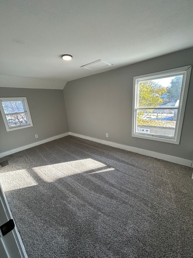 Building Photo - NEW 3 bedroom listing - COMING SOON!!