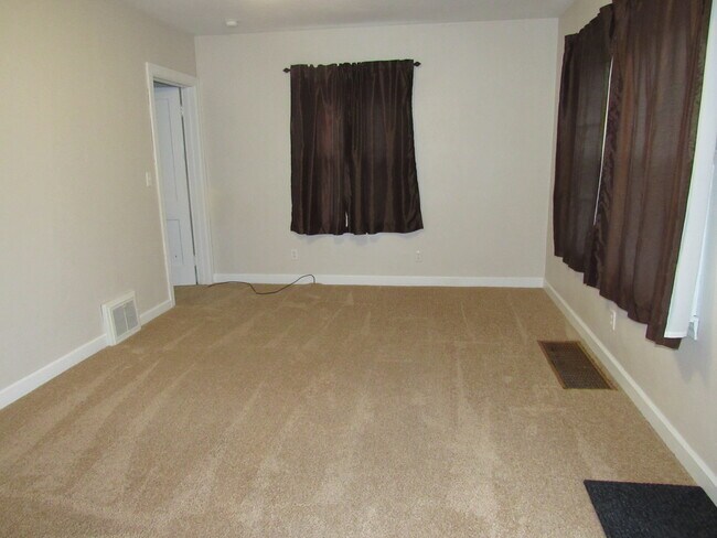 Building Photo - 3834 N Sturdevant St