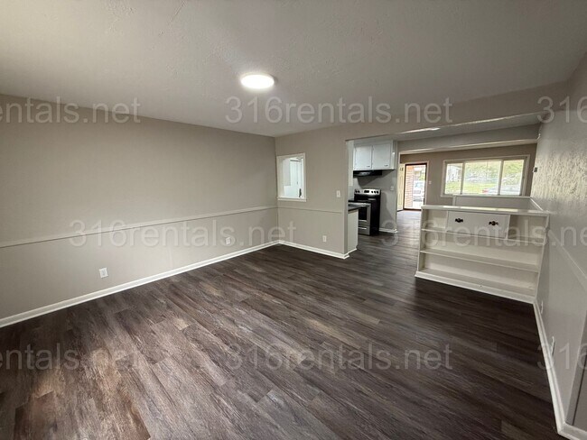Building Photo - $1445 -** COMING SOON** 4 bedroom / 2 bathroom - Beautiful Single Family Home