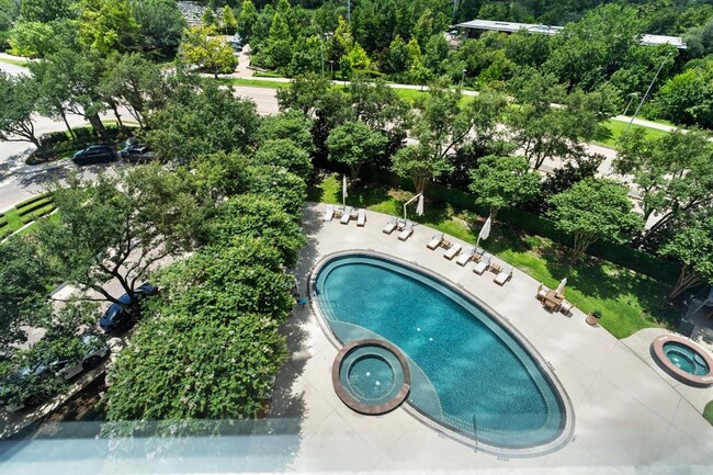Building Photo - 3333 Allen Pkwy