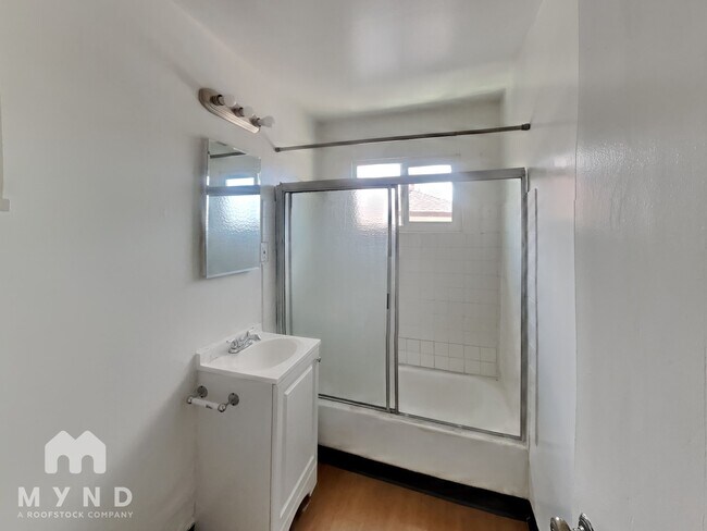 Building Photo - 538 Madison Ave