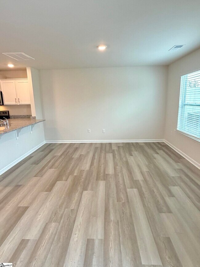 Building Photo - 803 Embark Cir