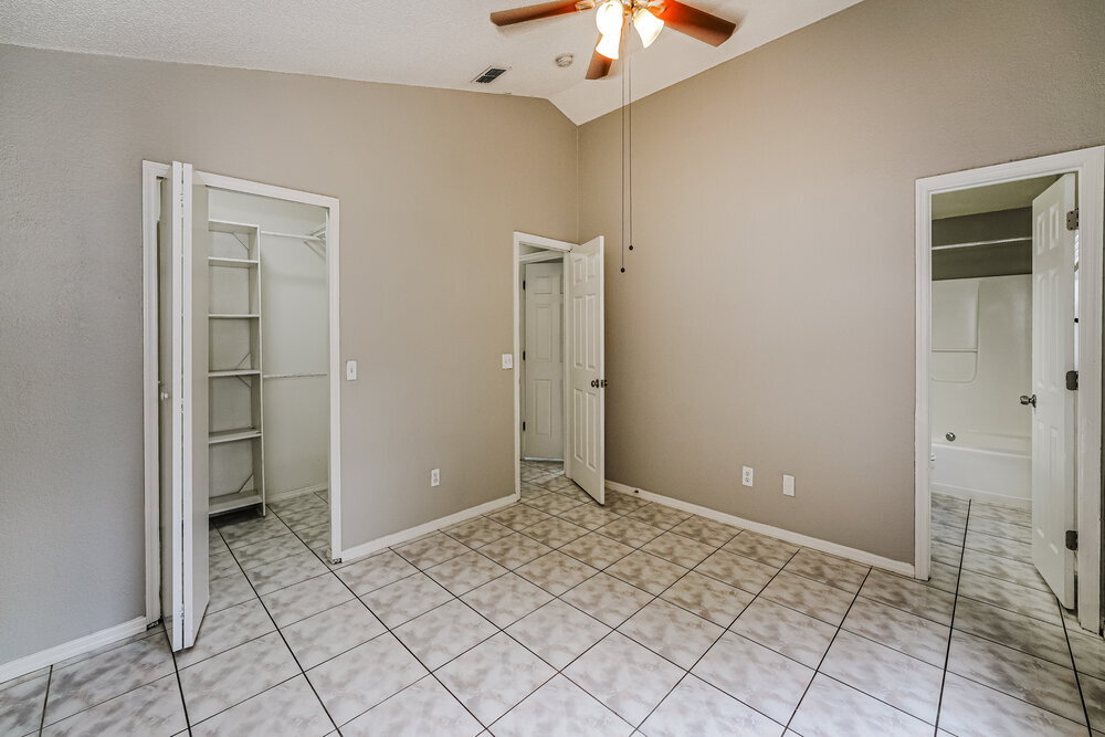 Building Photo - 9599 Lupine Ave