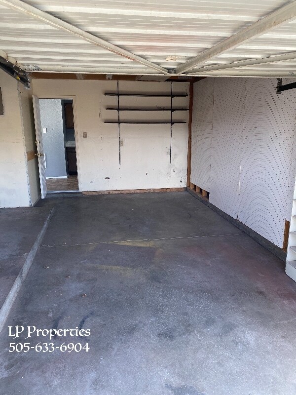 Building Photo - 12113 Oriente Ave NE