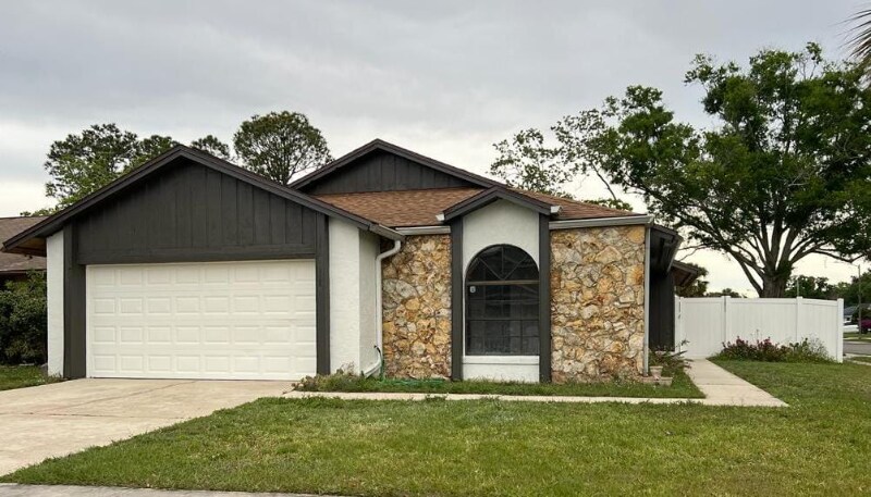 Primary Photo - 2001 Basil Dr