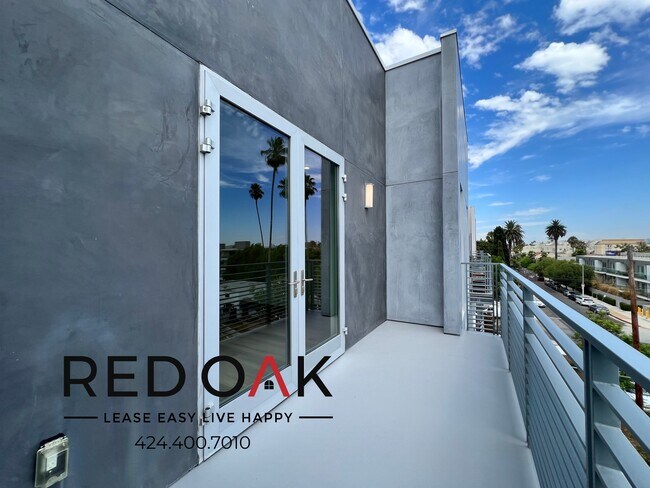 Building Photo - 5801 Camerford Ave