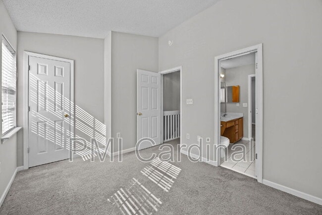 Building Photo - 12414 Bluestem Ln