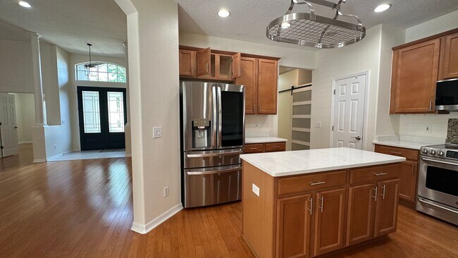 Building Photo - 1653 Cherry Ridge Dr