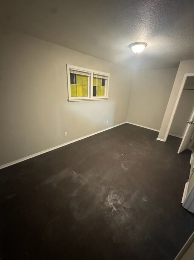 Building Photo - 2103 N Marrs St