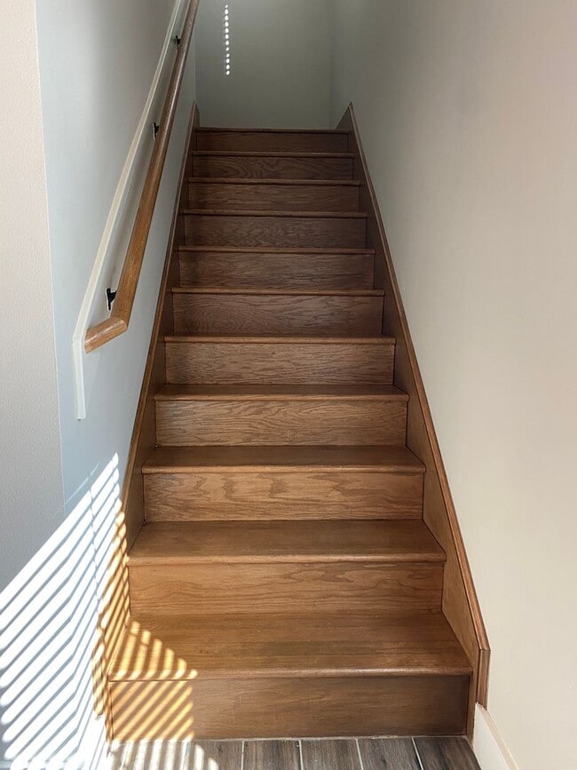 Building Photo - 208A Sterling