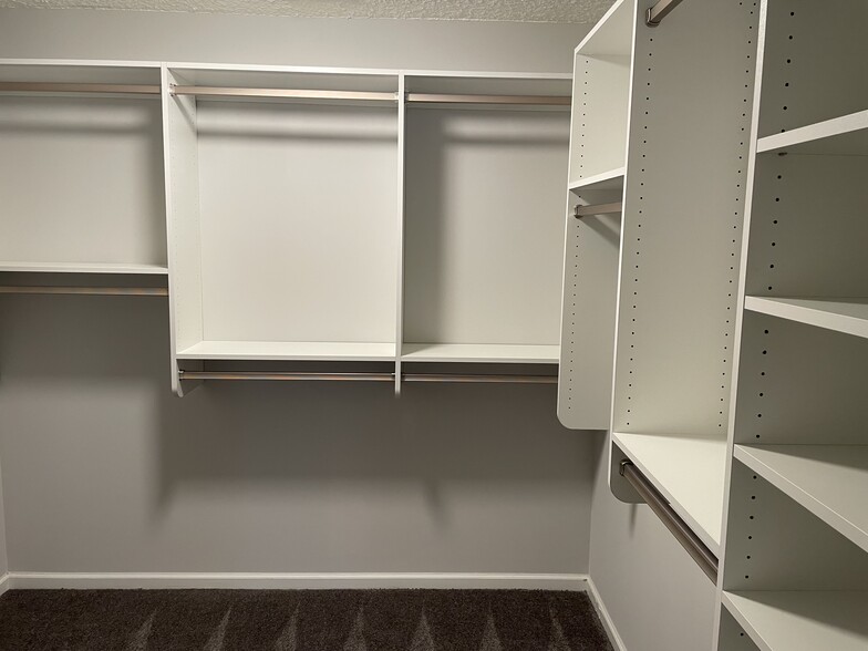 Building Photo - 65 Waterbridge Pl