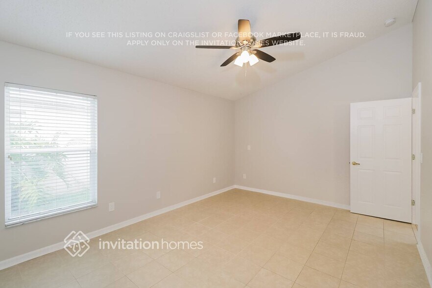 Building Photo - 1327 Crimson Clover Ln