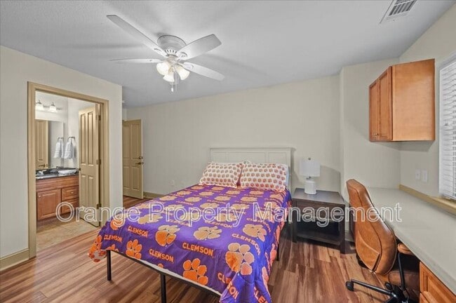 Building Photo - 1613 Muscovy Wy