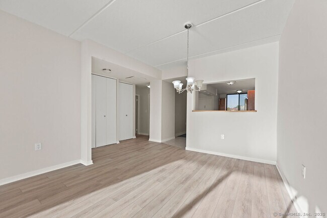 Building Photo - 100 Seaview Ave