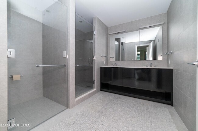 Building Photo - 15 Morris Ave