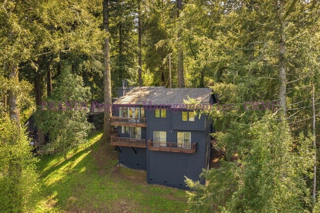 Building Photo - Woodacre Retreat Like Home with Views and ...
