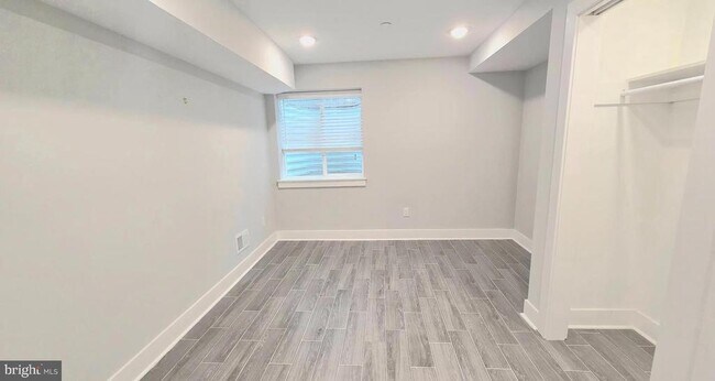 Building Photo - 5233 Chancellor St