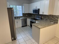 Building Photo - 2010 Taylor St