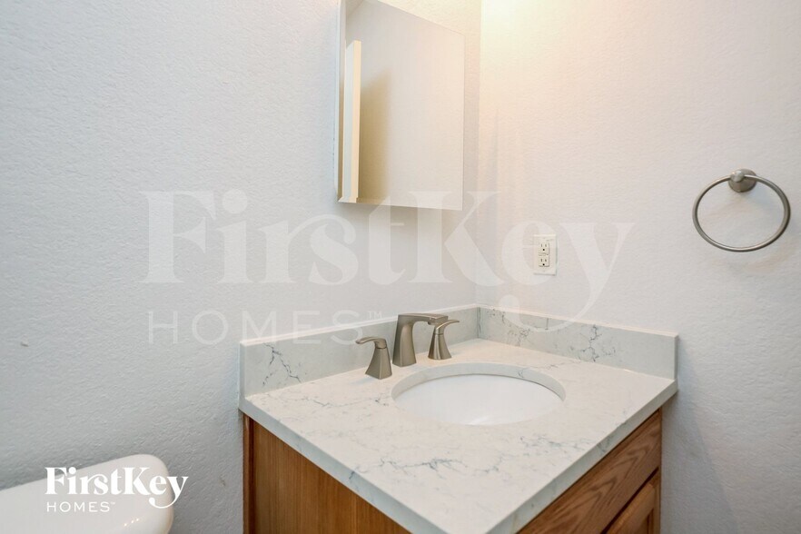 Building Photo - 5308 Newcastle Ln