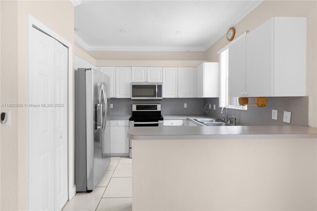 Primary Photo - 12395 SW 125th Terrace