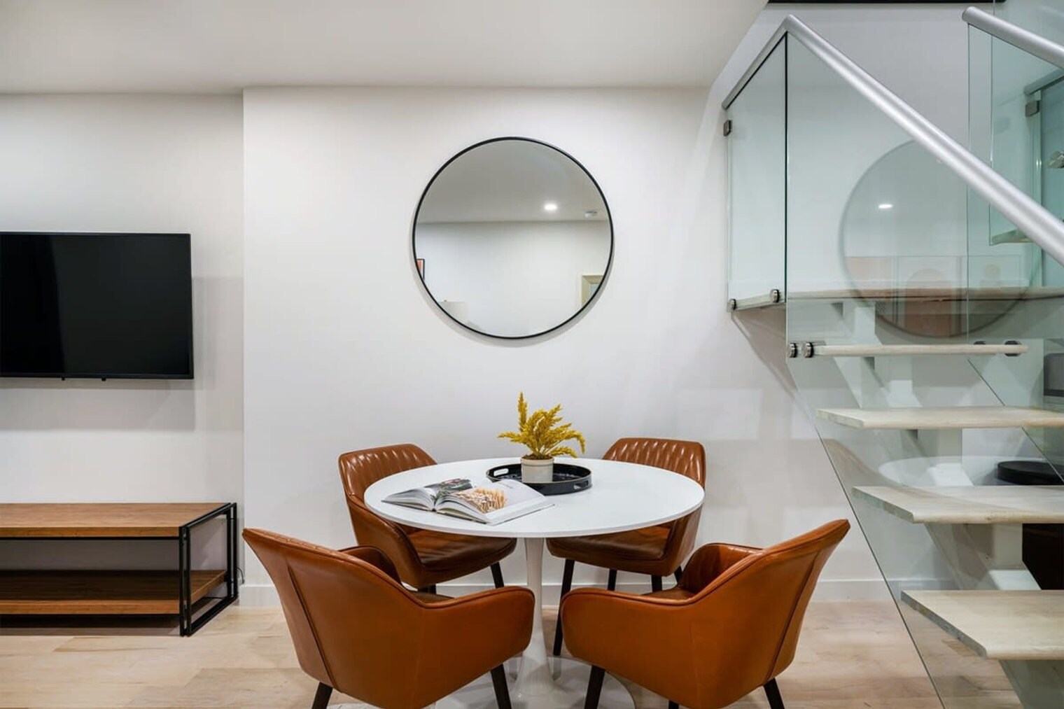 Building Photo - 244 E 75th St