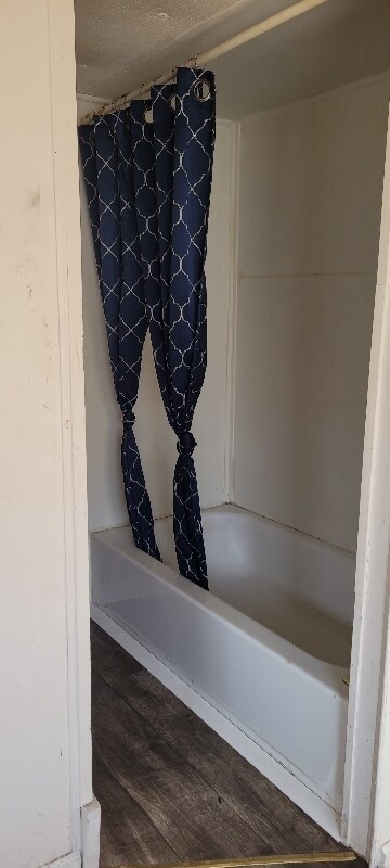 Building Photo - 205-437Holt Holt Ave