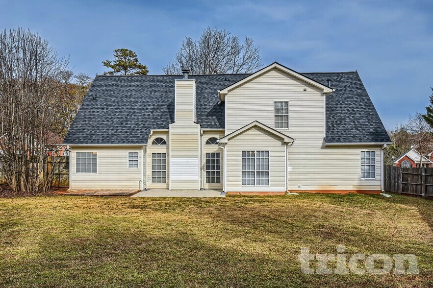 Building Photo - 65 Bermuda Cir