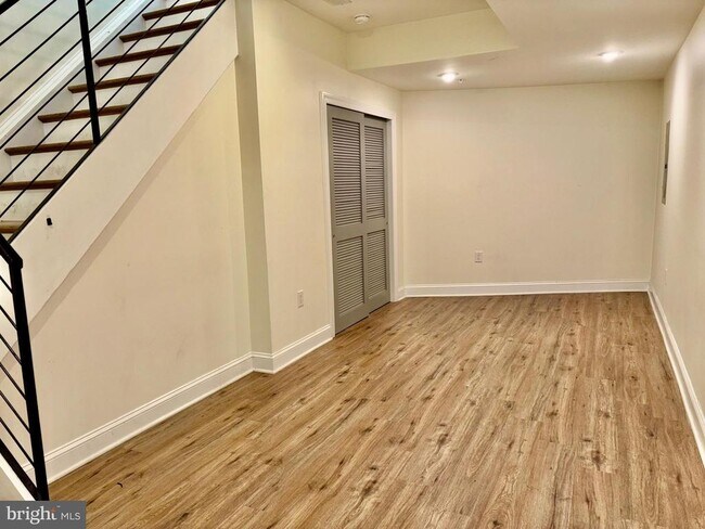 Building Photo - 509 Gorgas Ln