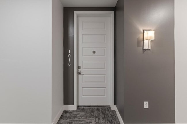 Building Photo - 7300 E Earll Dr