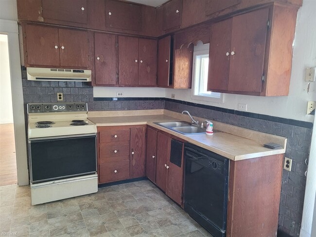 Building Photo - 2 br, 1 bath House - 922 Greendale Drive