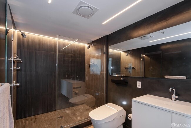 Building Photo - 1160 Mission St