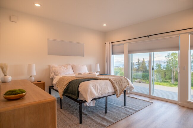 Building Photo - 833 Linstrang Wy