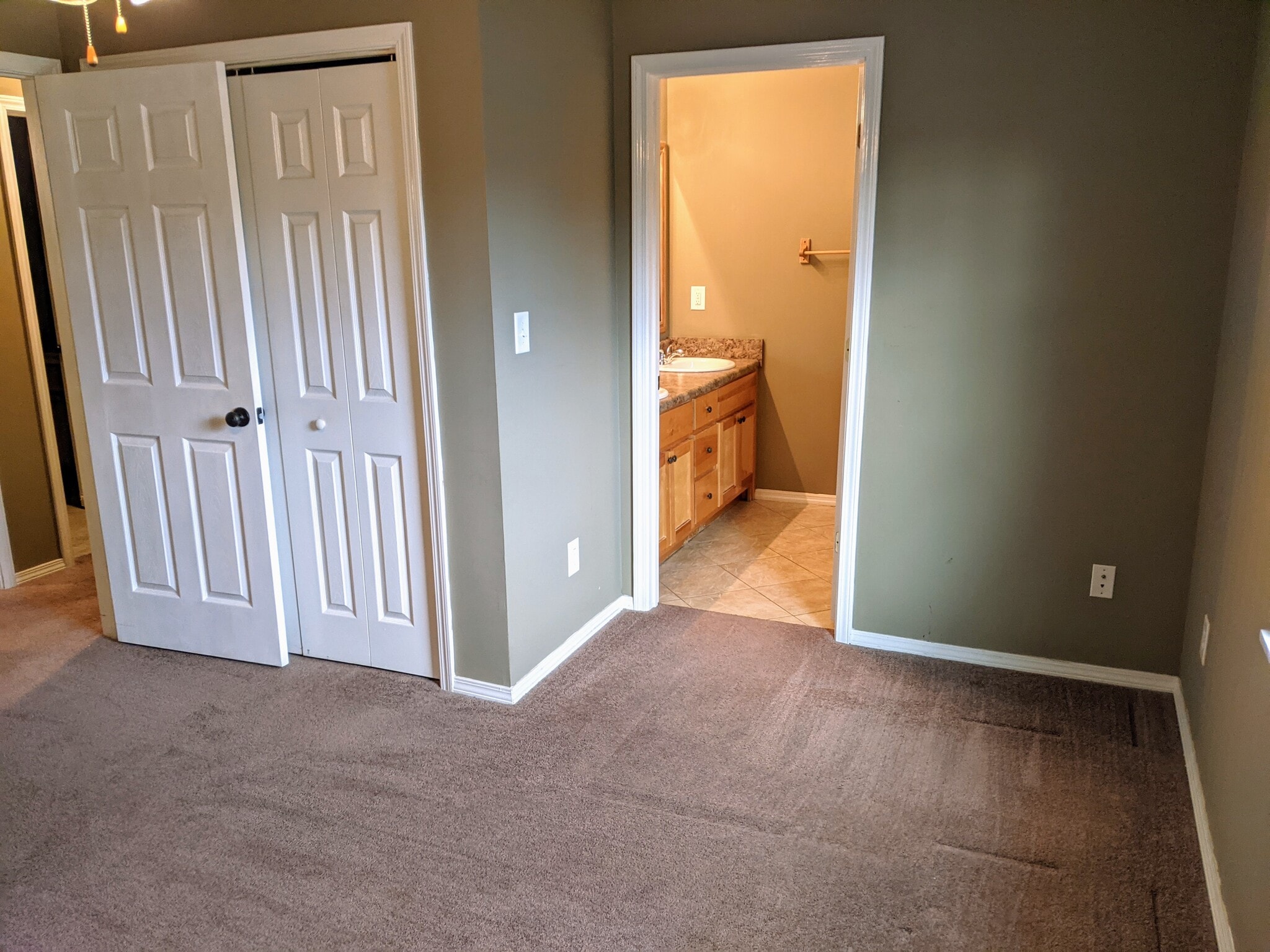 Building Photo - 458 Austin St