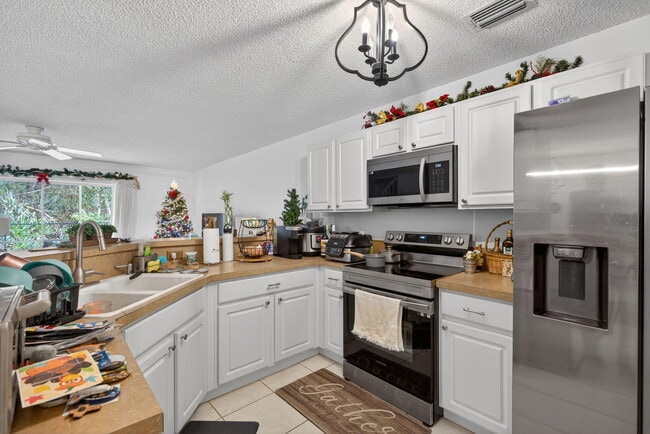 Building Photo - 105 Wooden Mill Terrace